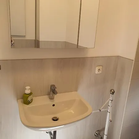 Modern Und Mittendrin, Ist Monty Apartment Wittenberge